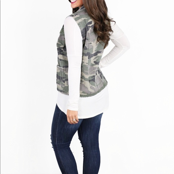Camo Utility Vest Curvy Cut! Camouflage denim - Picture 4 of 4